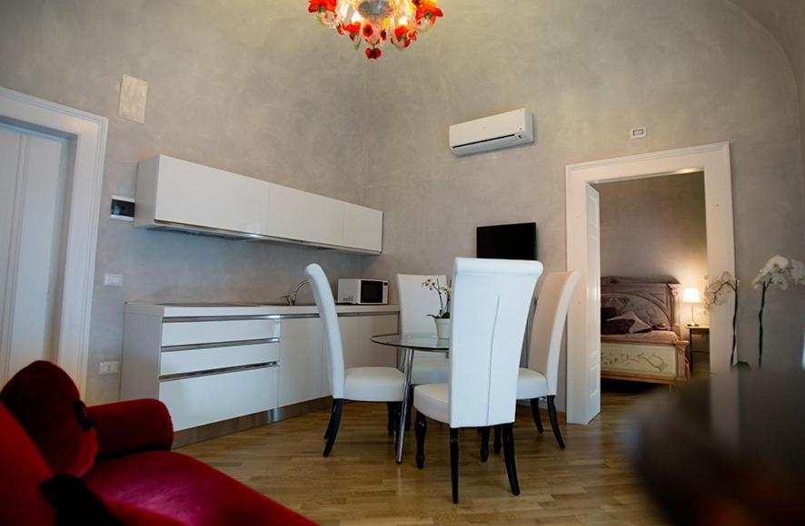 Bed&Breakfast Jsuite Gioia Del Colle Bilik gambar